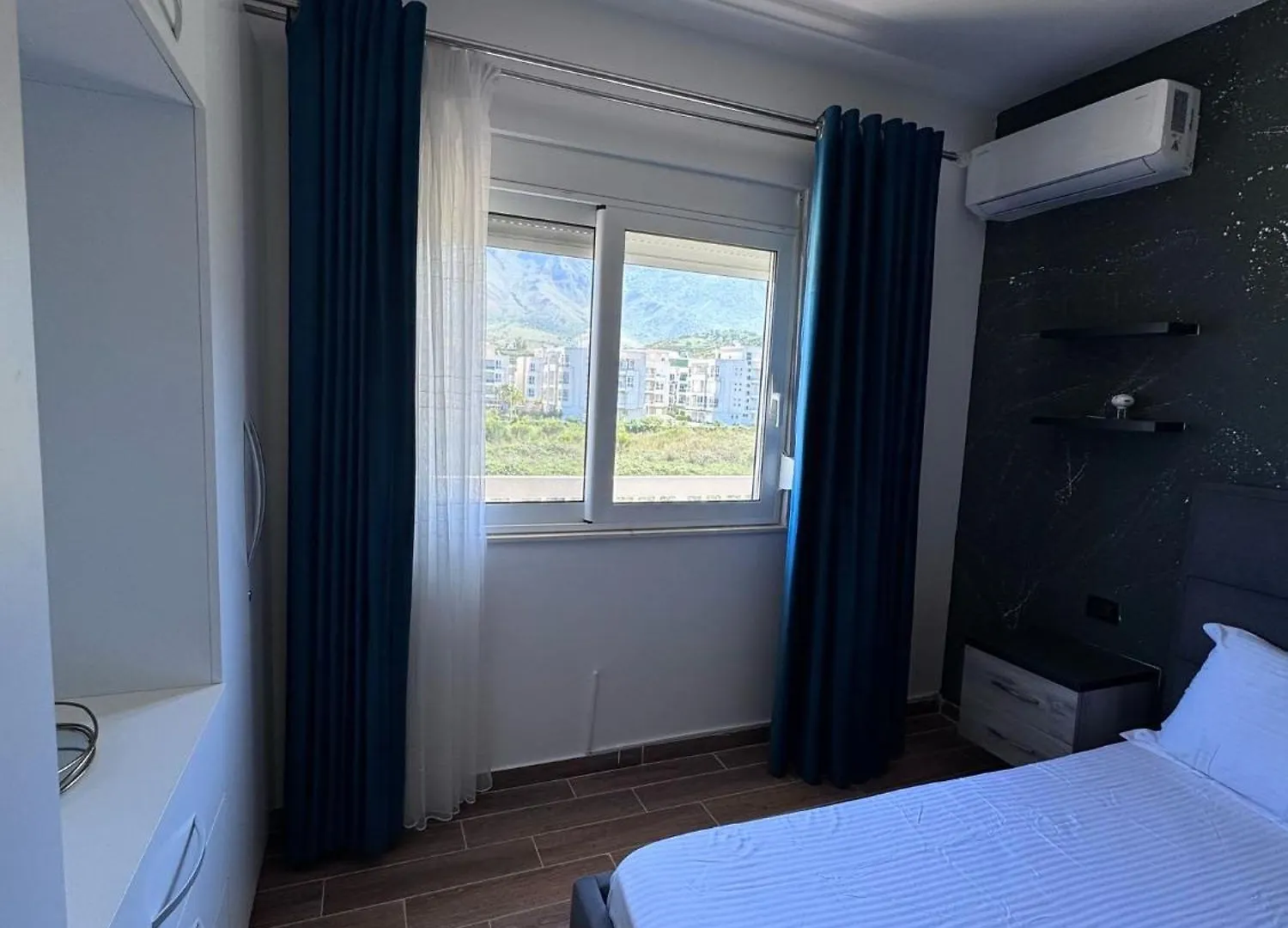 Gael Sea View Apartment Radhimë